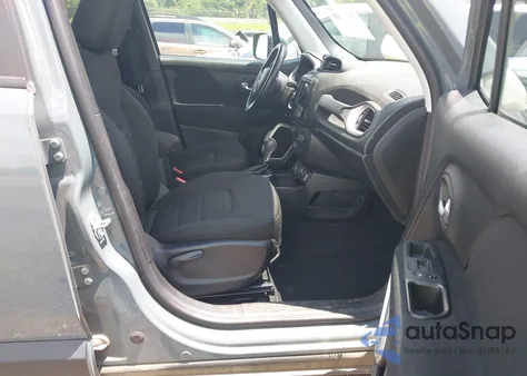 2018 Jeep Renegade Latitude 4X4 из США, поврежденный, VIN ZACCJBBB0JPH04294